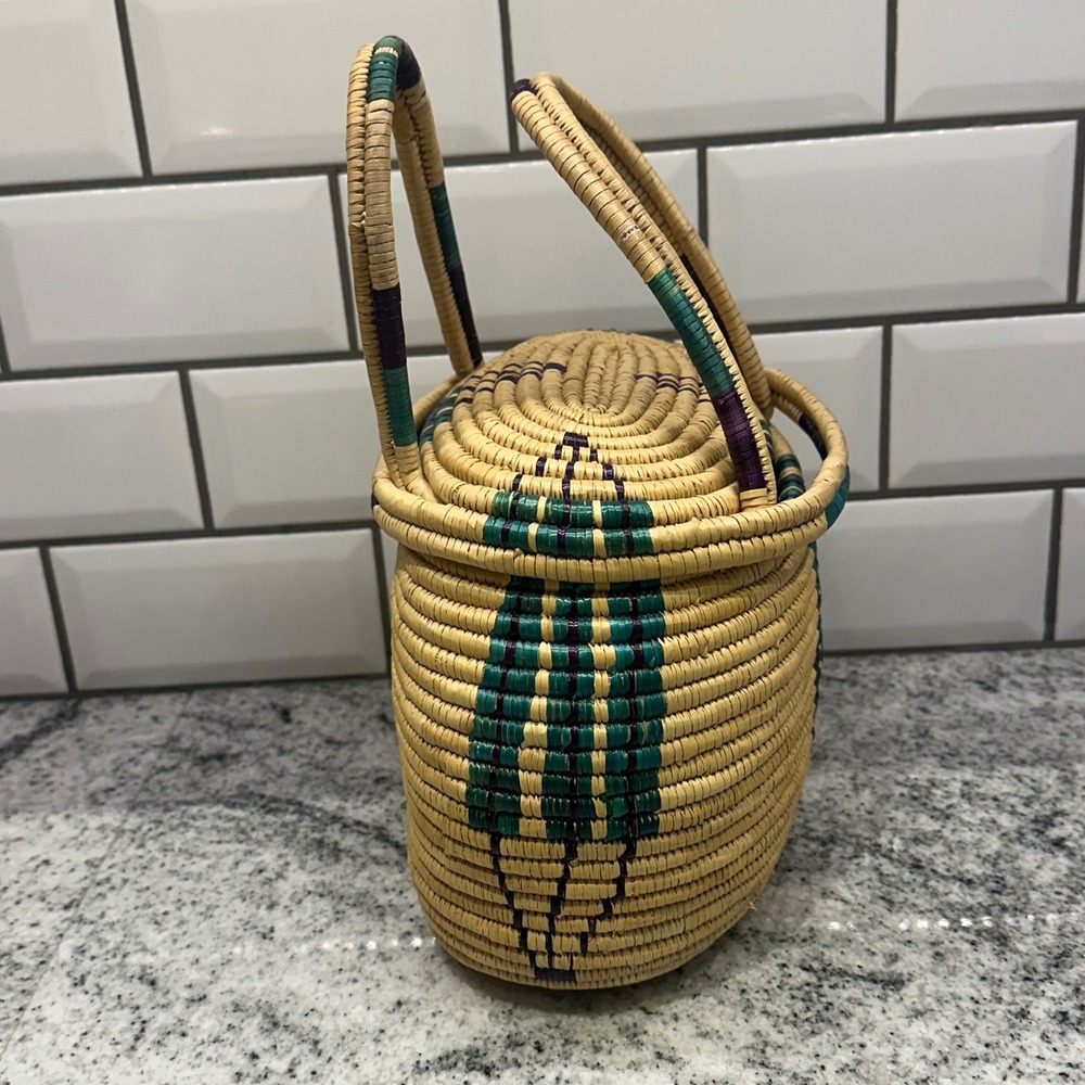 Handcrafted Woven Basket Bag with Lid Teal Purple Geometric Natural Straw Tan - Picture 4 of 13